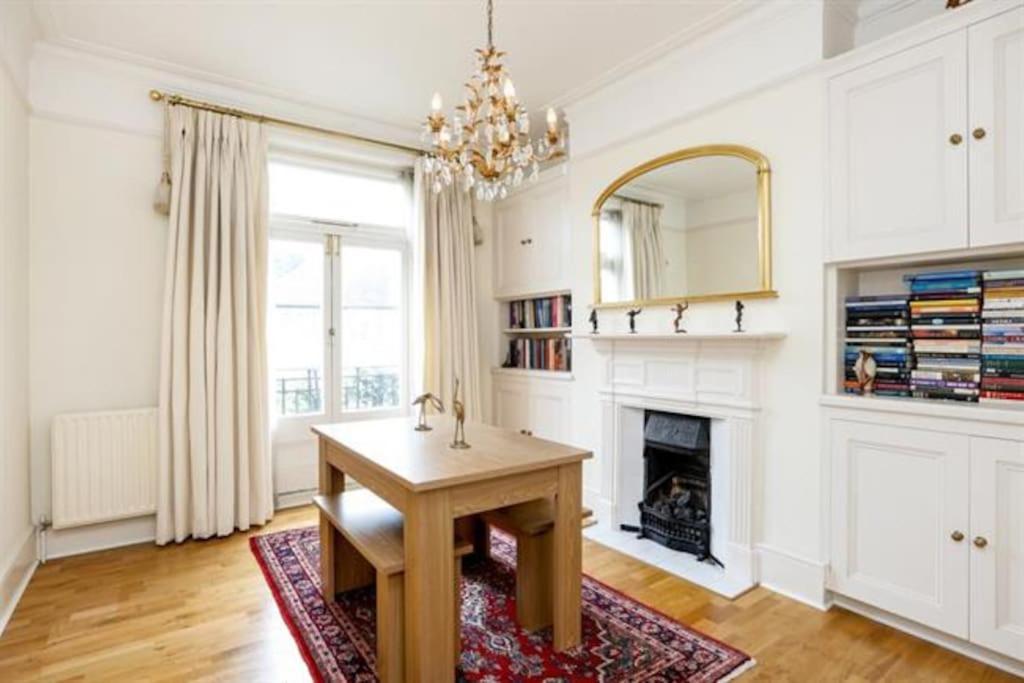 Large 3 Bed Flat In Central Wimbledon London Ngoại thất bức ảnh