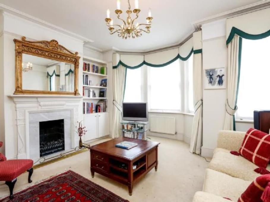 Large 3 Bed Flat In Central Wimbledon London Ngoại thất bức ảnh