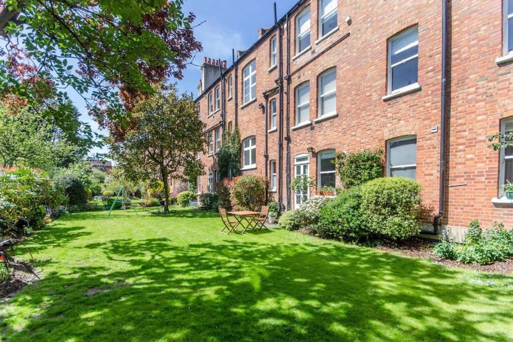 Large 3 Bed Flat In Central Wimbledon London Ngoại thất bức ảnh